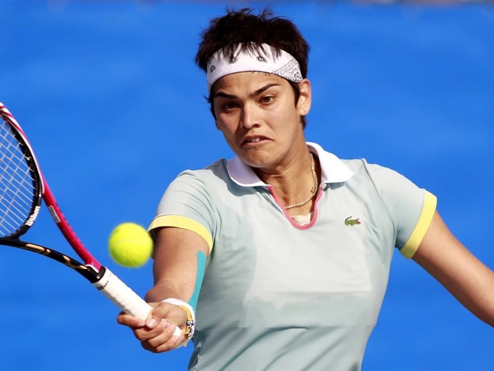 Απευθείας η Λένα