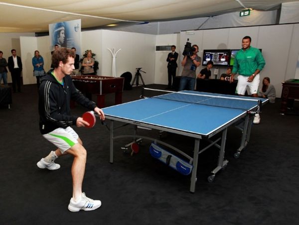 Το έριξαν στο πινγκ πονγκ