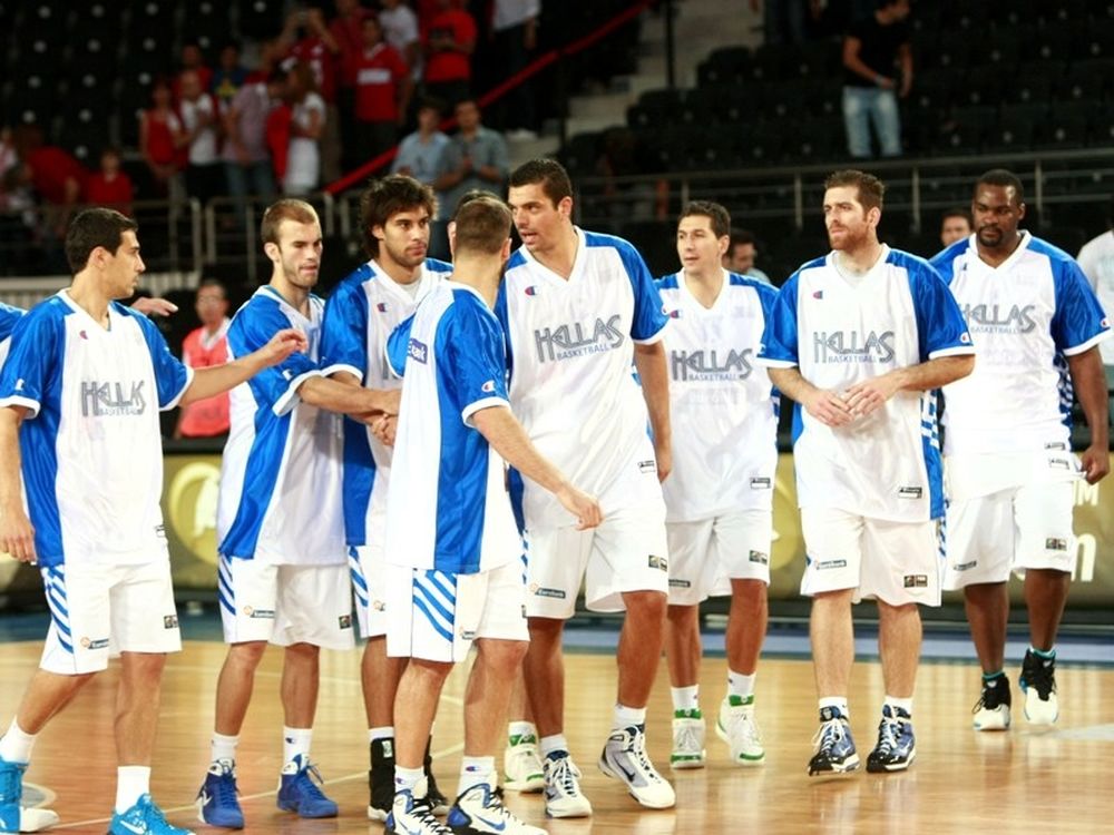 «Όποιος θέλει, 14 παίκτες!»