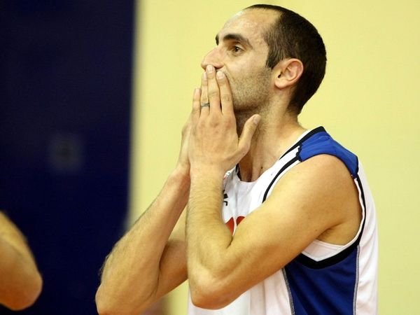 Σκέφτεται Καλαμπόκη το Περιστέρι