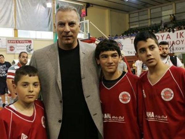 Να καθιερωθεί το «Αν. Μιαούλης»