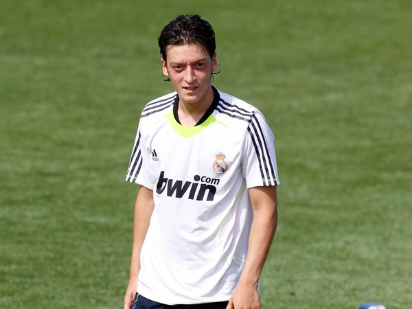 Προσέγγισε Οζίλ η Γιουνάιτεντ!