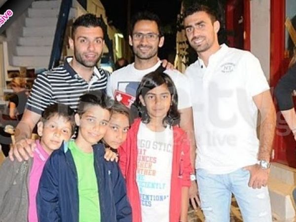 Μεγάλη παρέα στη Μύκονο 