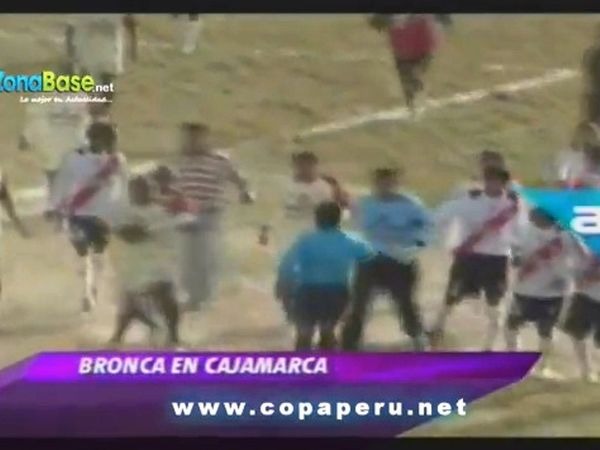 Ξύλο στο Περού