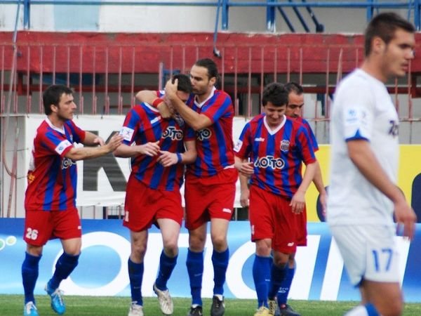 Διαψεύδουν μεν αλλά…