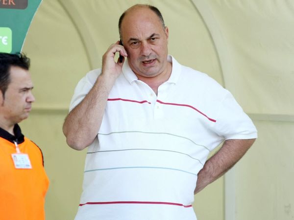 Μέλη του ΔΣ στην κηδεία του Ν.Μπέου