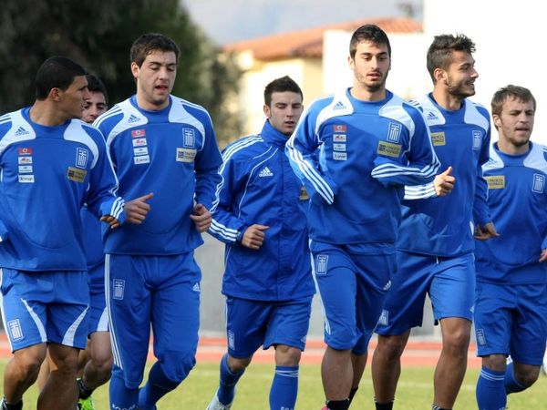 Οι Ελληνες θα περιμένουν...