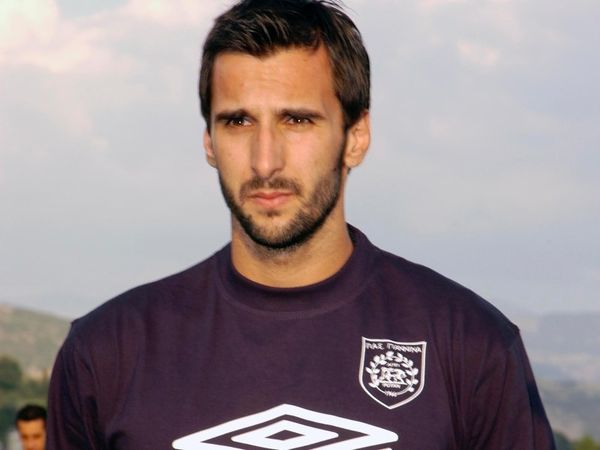 Σε επαφές με Κουβεντάρη