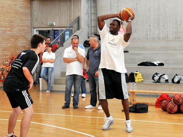 Νιώθει τυχερός ο Σάτο