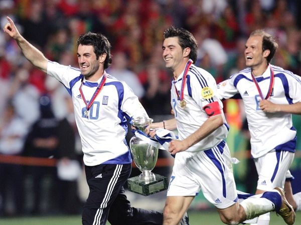 Βραβεύονται οι 100ρηδες