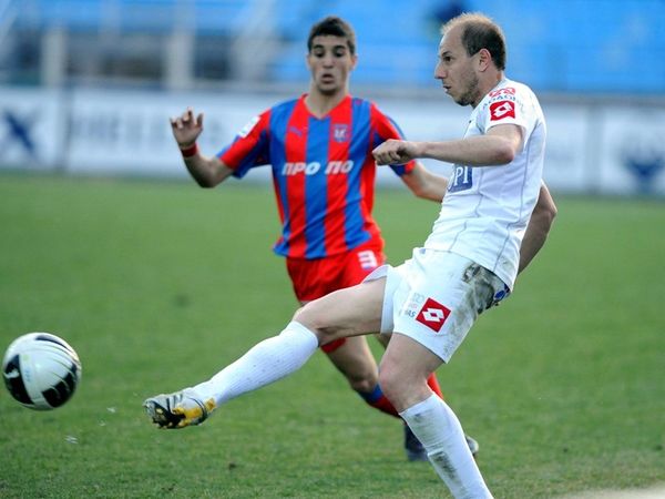 Στην… γωνία για Σκούφαλη