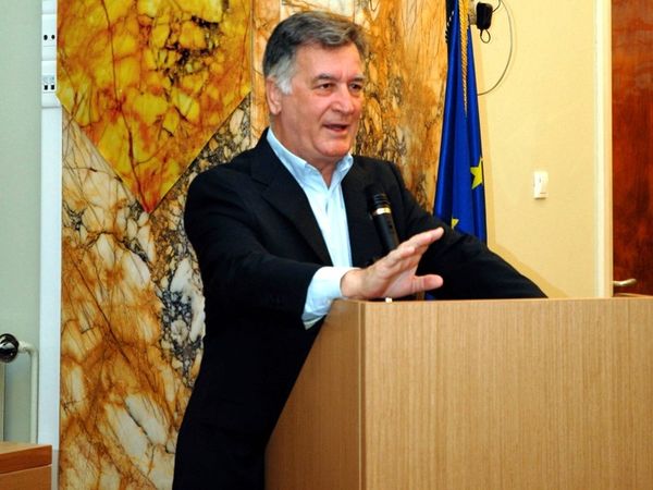 «Θα μας βοηθήσει ο Καμαρά»