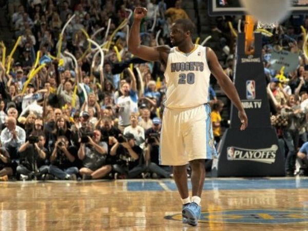 Λέικερς για Φέλτον