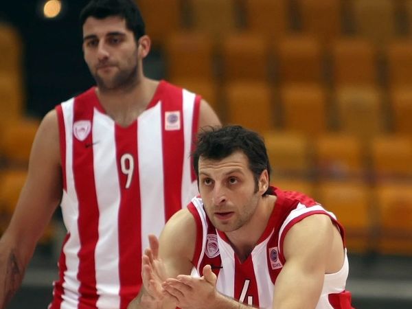 Επιμένουν για «Τεό», Μπουρούση