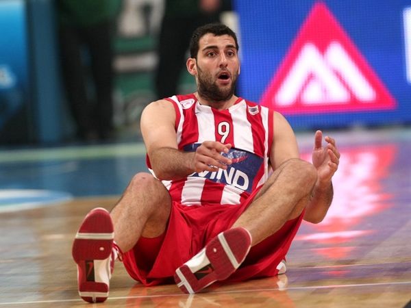 Διαψεύδει η Φενερμπαχτσέ!