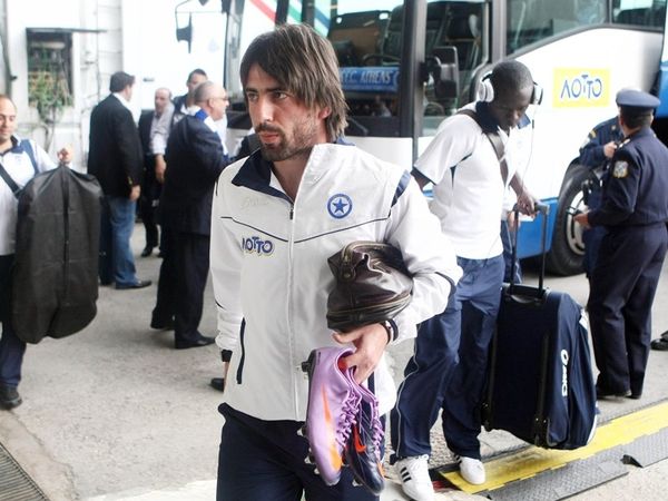 «Μιλάμε με Ολυμπιακό και ΠΑΟ»