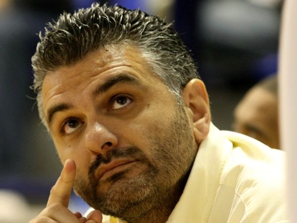 Καραμανλής: «Παραδίδω την ΚΑΕ»
