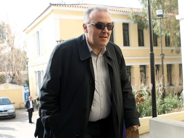 Σαμπράκος, Θωμαΐδης στον ΣΚΑΙ