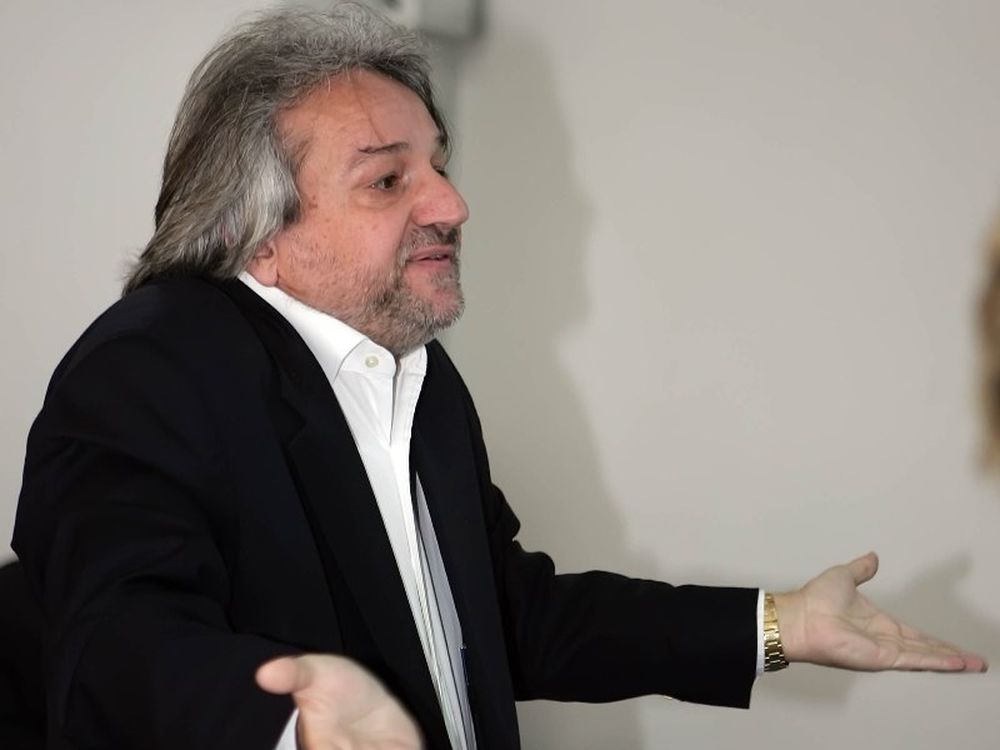 Ο Κομπότης στο Onsports