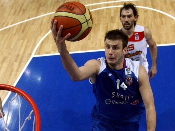 Νέες φήμες για Βελίτσκοβιτς