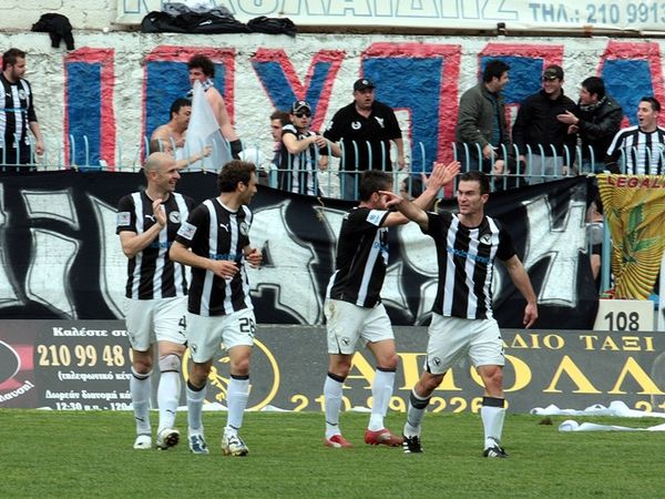«Πόρτα» στα play off