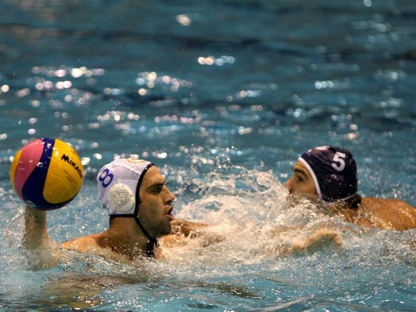 Τα λένε Κομάντινα-Κουντούρης