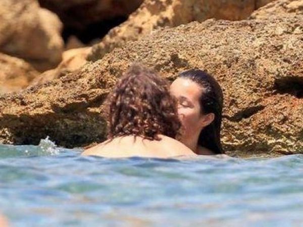 Διακοπές με την «καυτή» σύντροφο