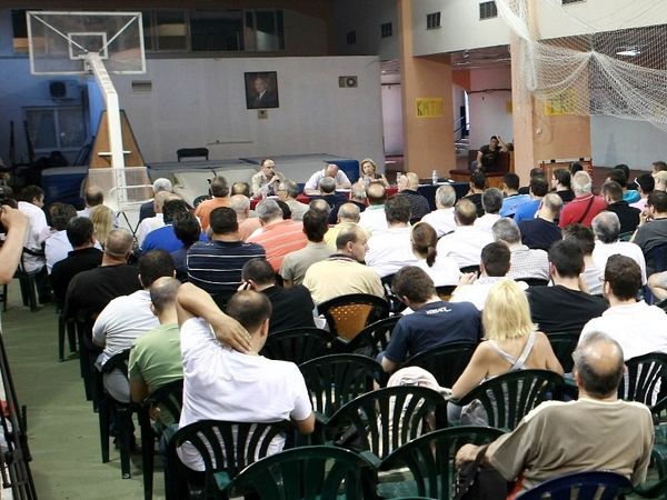 Ξεκαθαρίζει για τους επενδυτές