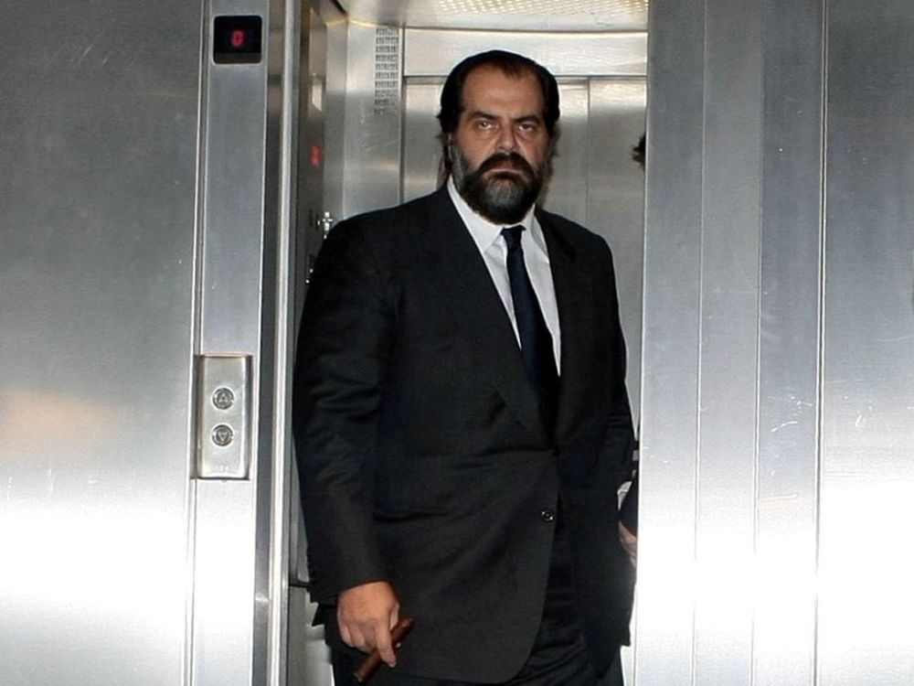 Πατέρας, Μάκης για τις κασέτες!