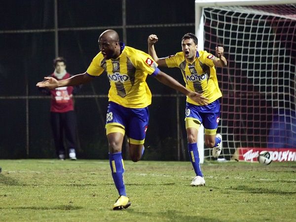 Παρατηρητές των εξελίξεων