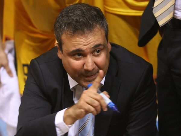 Τα είπαν στα Ιλίσια