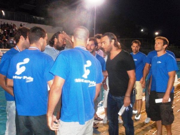 «Να μη γίνουμε ασανσέρ»