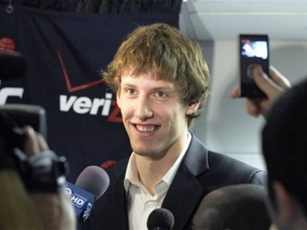 Χαρούμενος ο Βέσελι