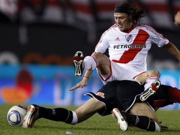 Νέος προπονητής ο Αλμέιδα