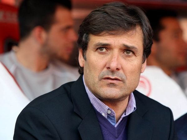 Κοιτάζει... και γείτονες