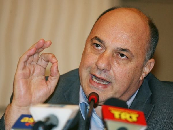 Διάλογος για την επιταγή