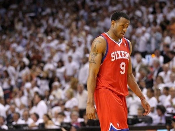 Πιέζει ο μάνατζερ του «Ίγκι»