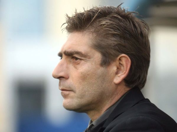  Στήριξη σε Παντελίδη