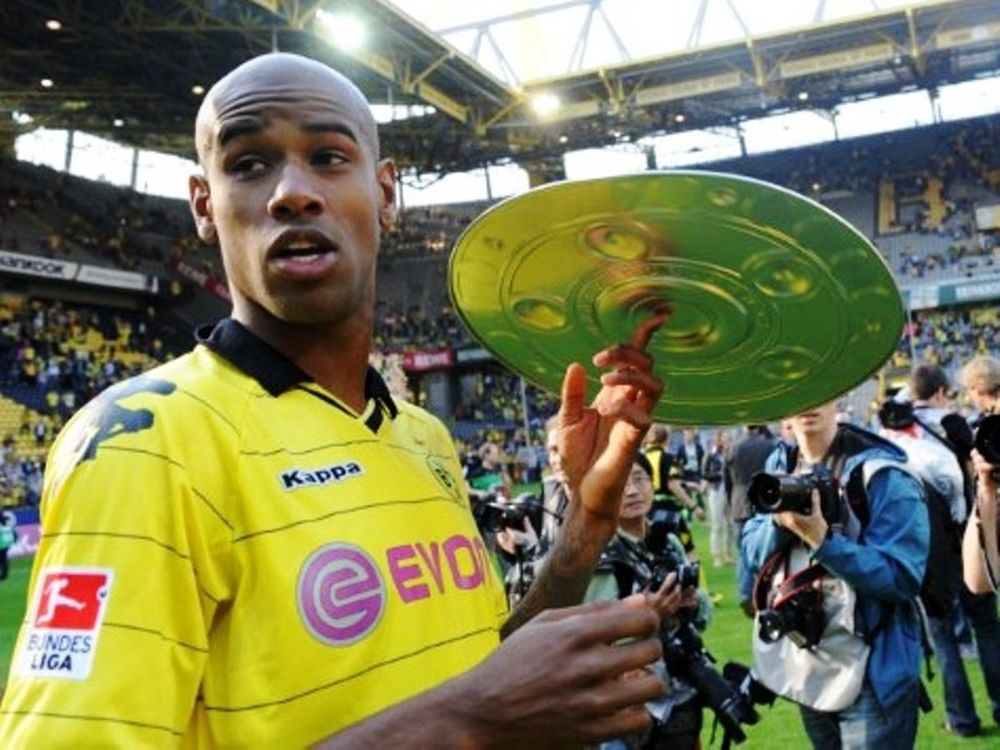 Μένει ο Σαντάνα 