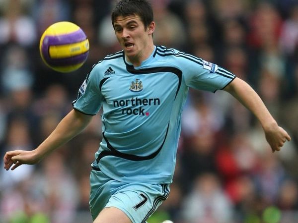 Στροφή σε… Μπάρτον από Άρσεναλ