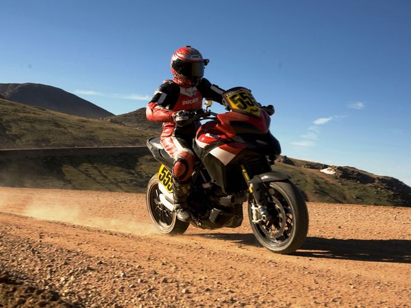 Νίκη και ρεκόρ για Ducati 