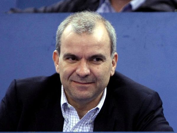 Δεν πάει πουθενά ο Λιανός