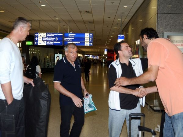 Στην Ελλάδα Ντίβατς, Πάσπαλι