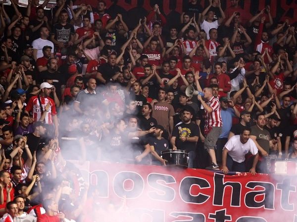 Στήριξη στους Αγγελόπουλους