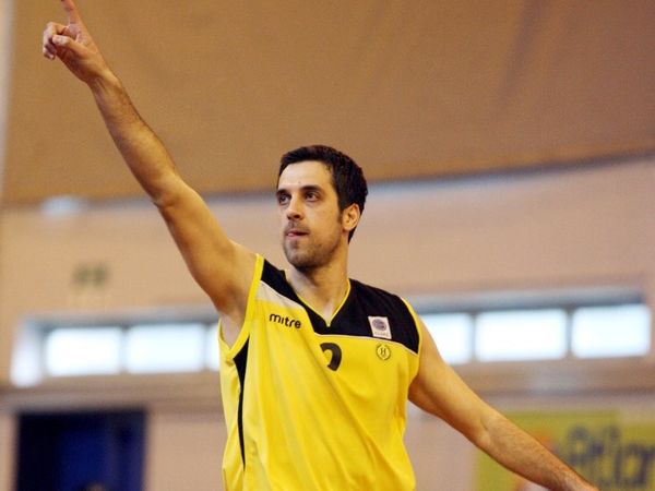 Θετικός ο Χατζής