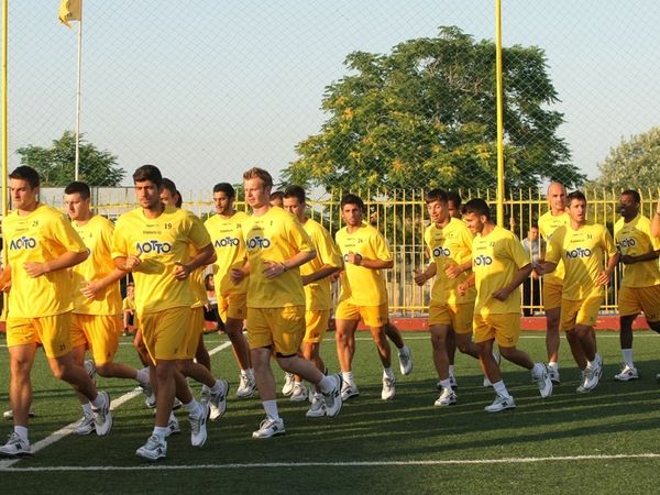 Ξανά στο γήπεδο