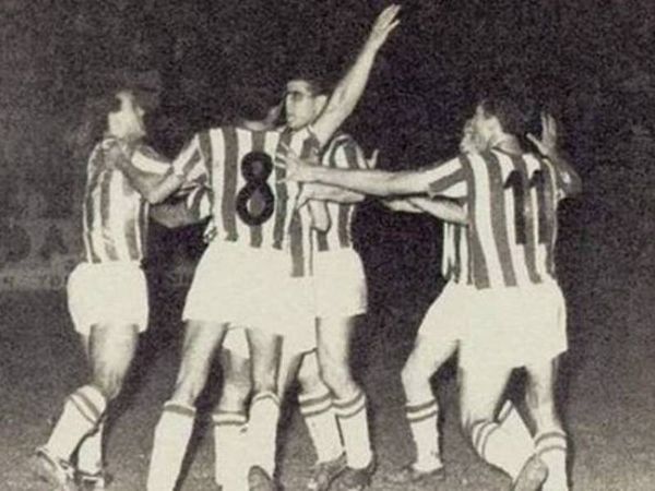 Μύθος που αντέχει μισό αιώνα...