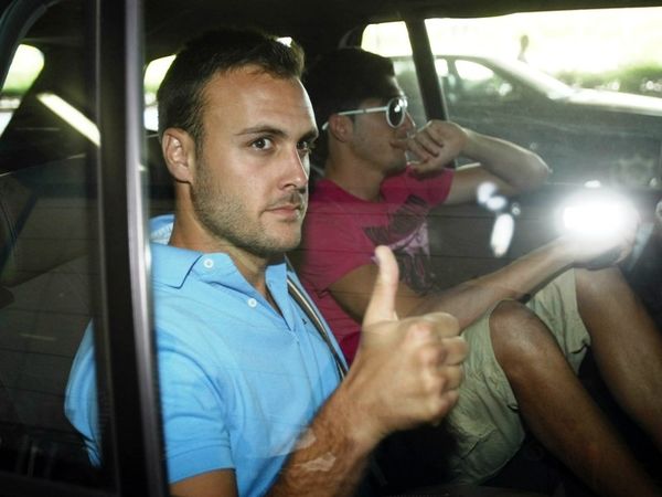 Ράβε ξήλωνε δουλειά να μη τους λείπει