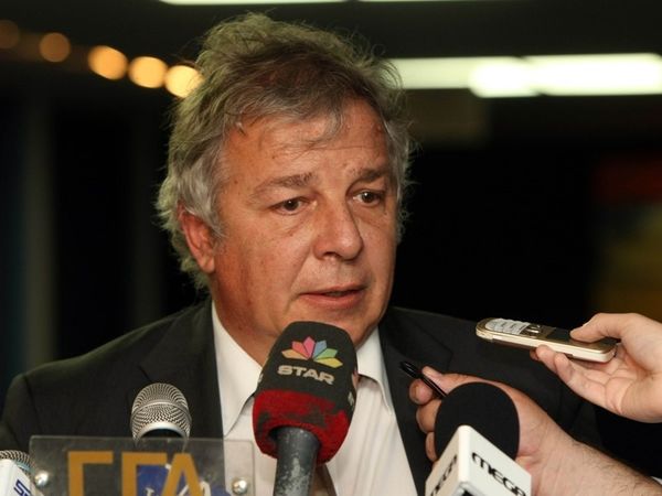 Τα είπαν με Μπιτσαξή