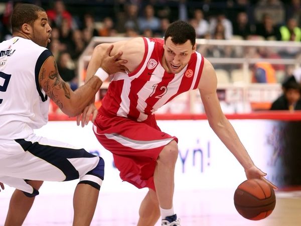 Στην έξοδο ο Λουκάς!
